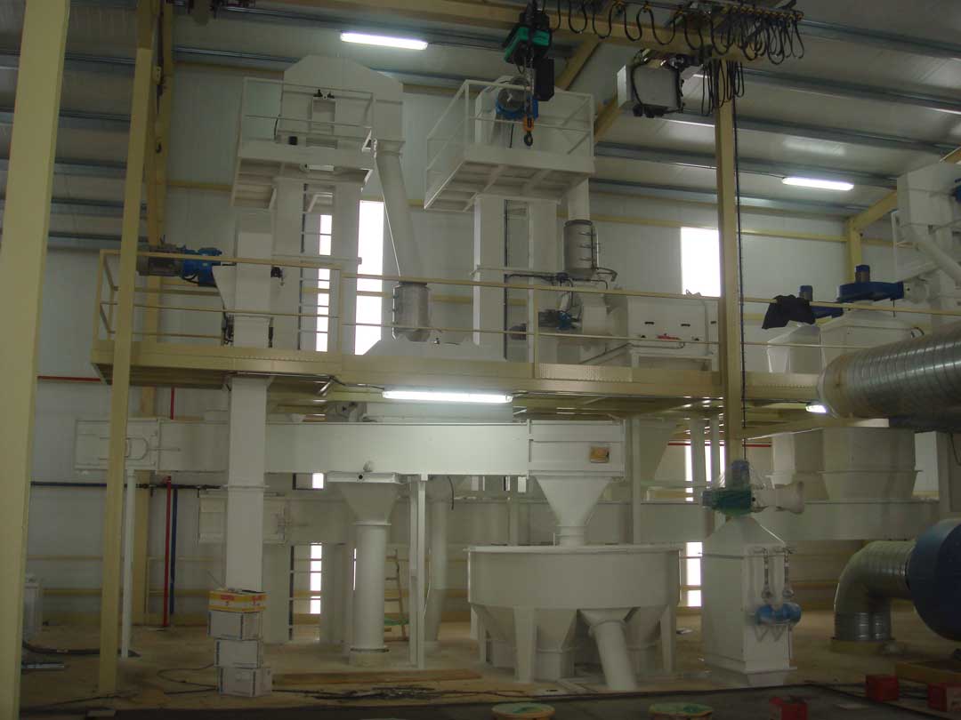 https://mgnfeedmills.com/images/pages/processes/material-handling/TRANSPORTE-Y-DISTRIBUCION-3.jpg